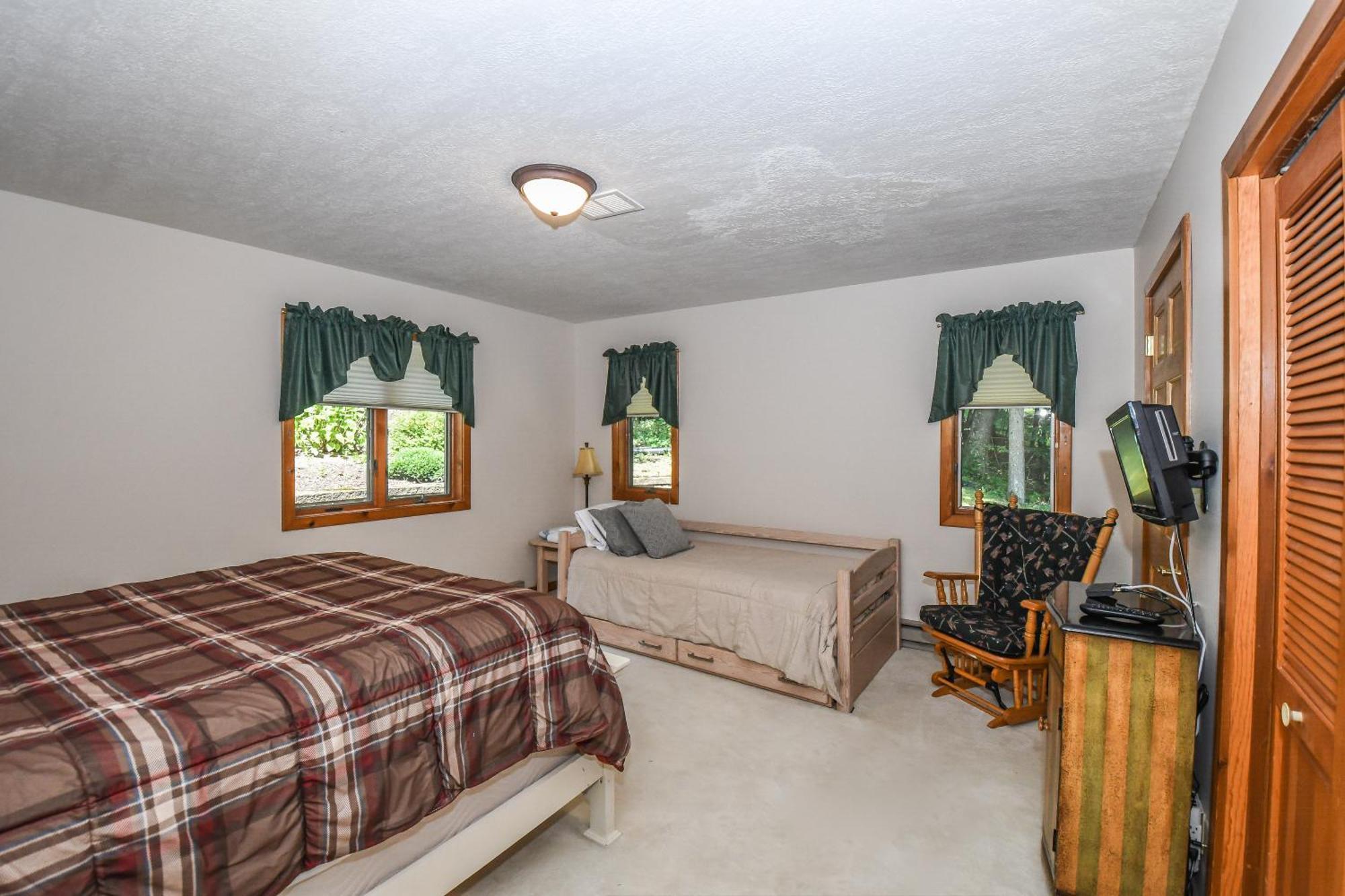 Slip Away Chalet McHenry Extérieur photo